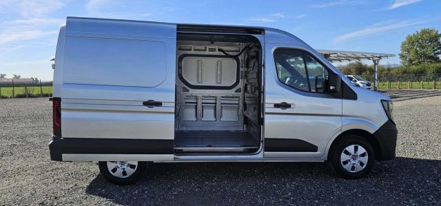 Renault Master image 9