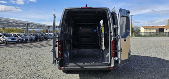 Renault Master image 6