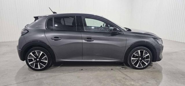 Peugeot 208 image 8