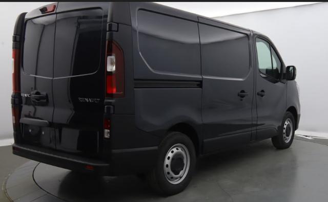 Renault Trafic image 2