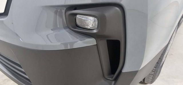 Nissan Primastar image 8