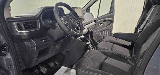 Nissan Primastar image 4