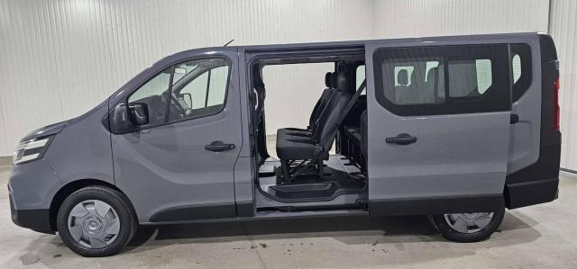 Nissan Primastar image 9