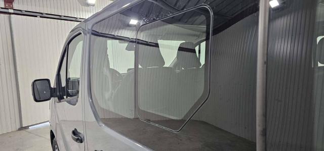 Nissan Primastar image 6