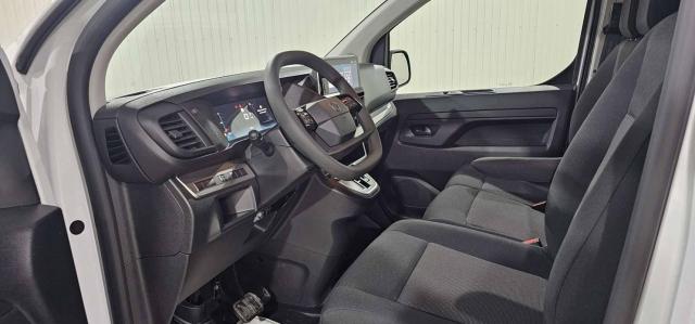 Citroen Jumpy image 2