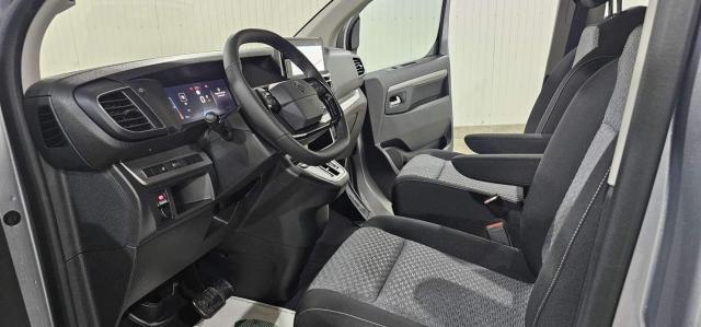 Peugeot Traveller image 6