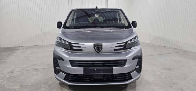 Peugeot Traveller image 4