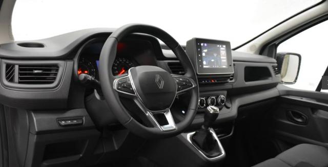 Renault Trafic image 1