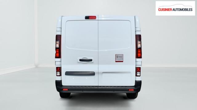 Renault Trafic image 2