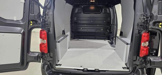 Citroen Jumpy image 9