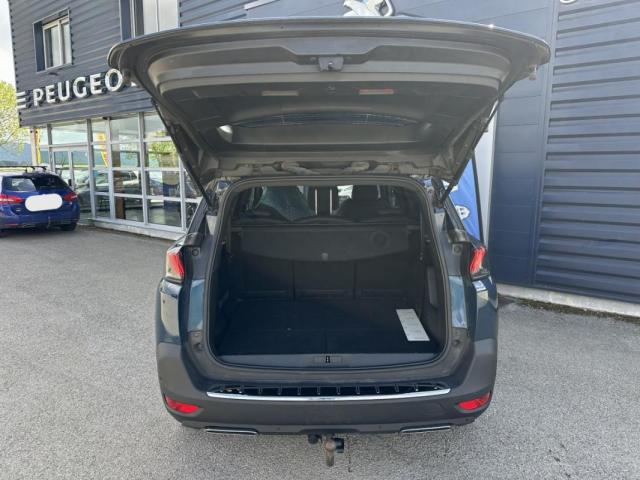 Peugeot 5008 image 1