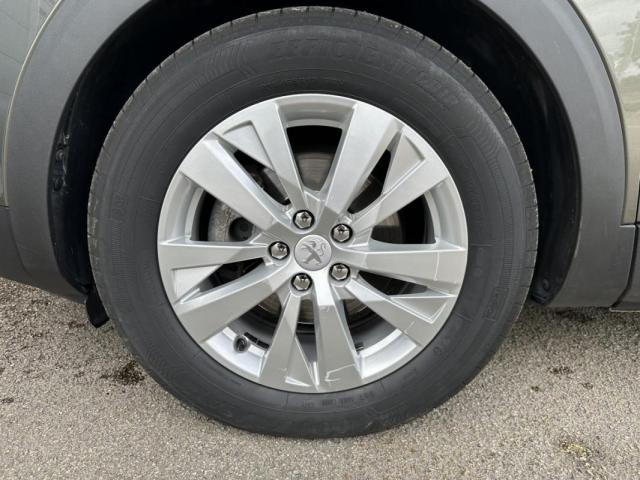 Peugeot 3008 image 1
