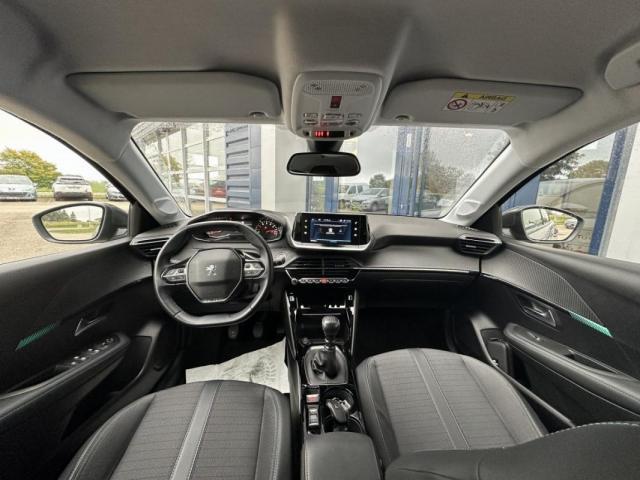 Peugeot 208 image 7