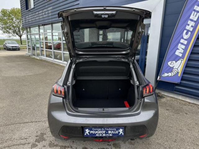 Peugeot 208 image 8