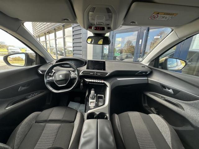 Peugeot 3008 image 2