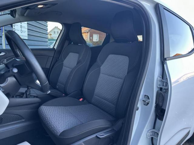 Renault Clio image 2