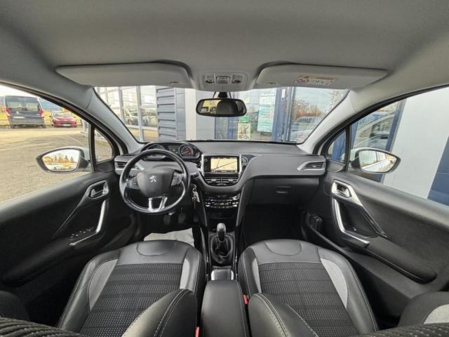 Peugeot 2008 image 1