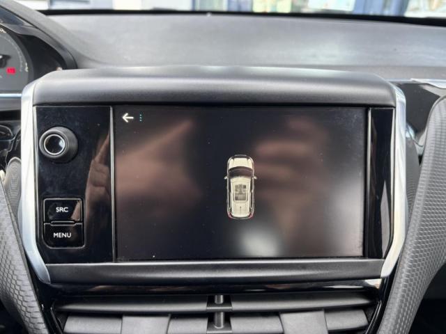 Peugeot 2008 image 2