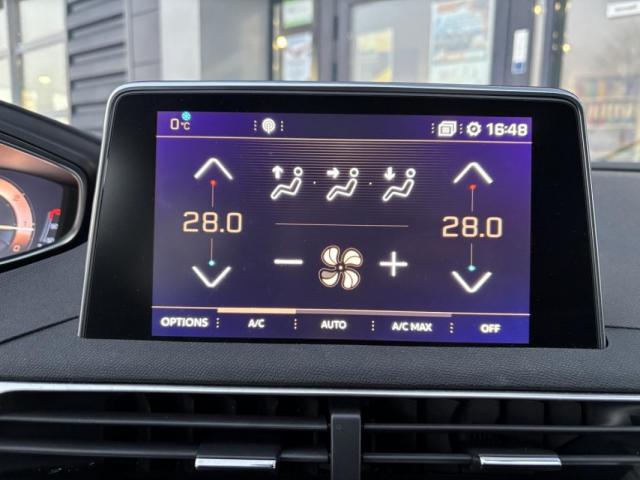 Peugeot 3008 image 3