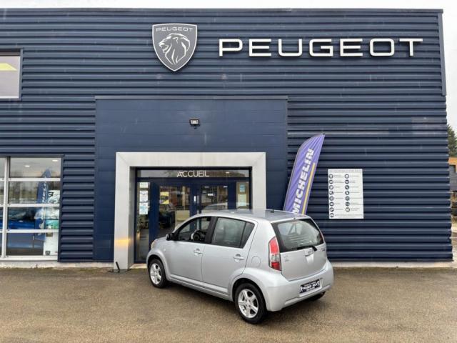 Daihatsu Sirion image 7