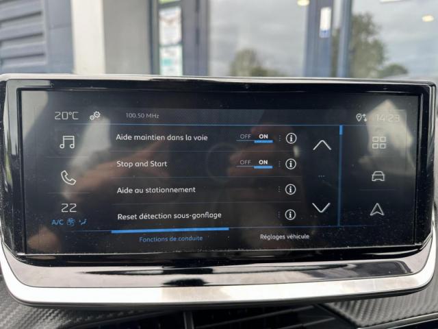 Peugeot 2008 image 1