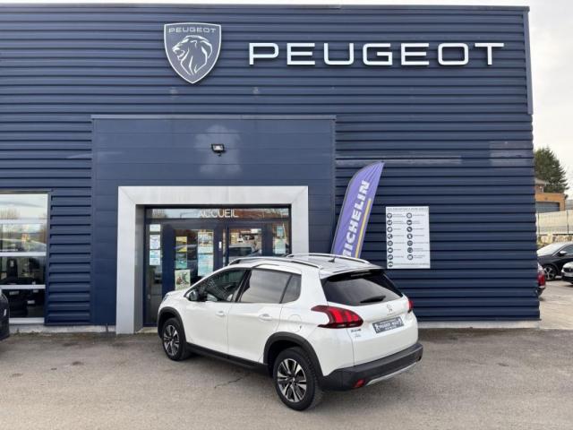 Peugeot 2008 image 6