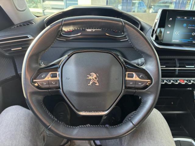 Peugeot 2008 image 2