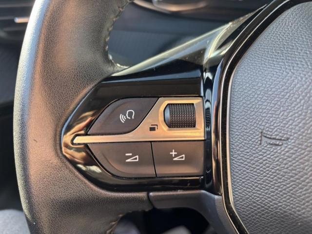 Peugeot 2008 image 9