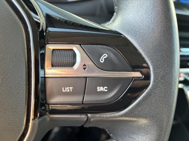 Peugeot 2008 image 1