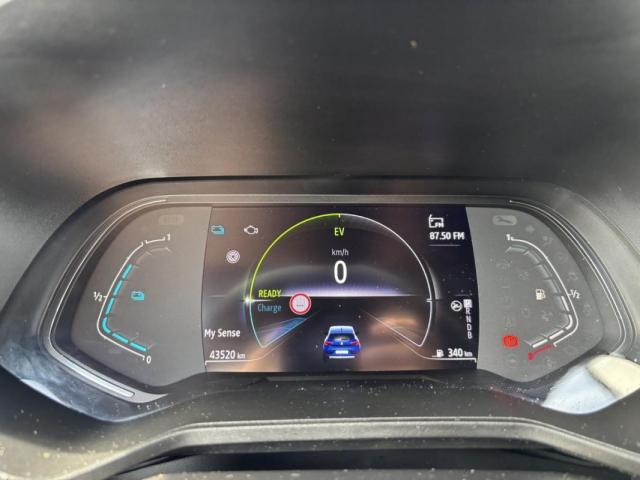 Renault Clio image 9