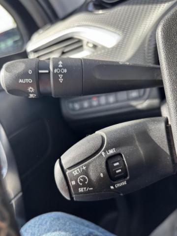 Peugeot 2008 image 1