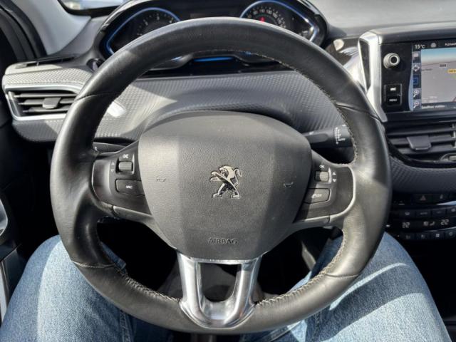 Peugeot 2008 image 3