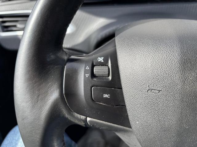 Peugeot 2008 image 4