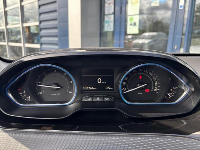 Peugeot 2008 image 7