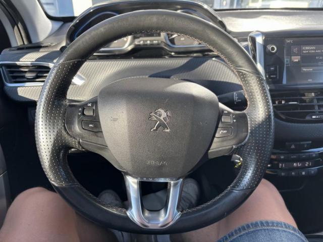 Peugeot 2008 image 3