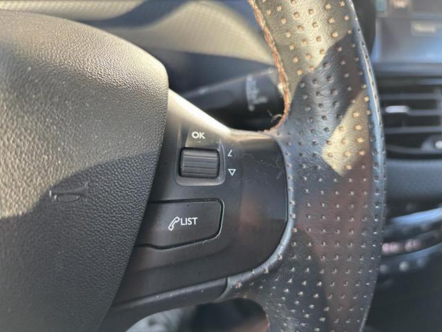Peugeot 2008 image 7
