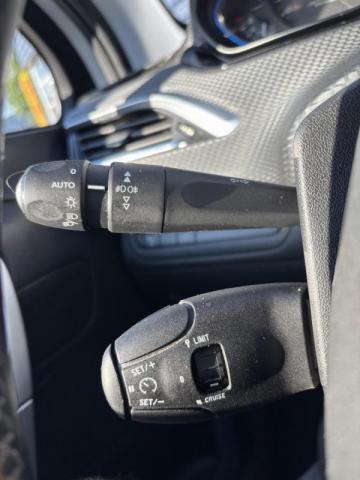 Peugeot 2008 image 4