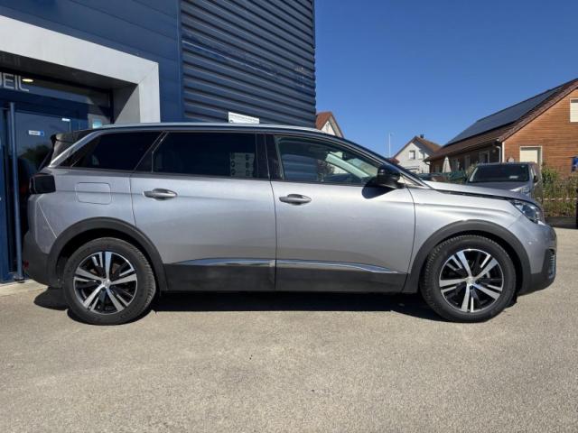 Peugeot 5008 image 8