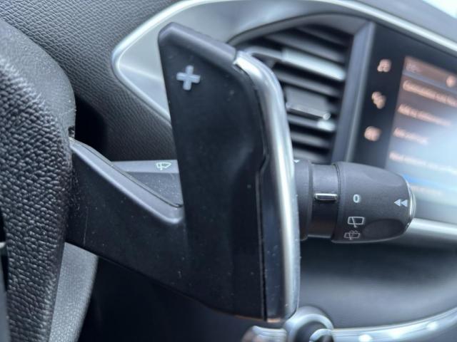 Peugeot 308 image 9