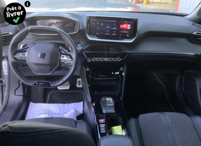 Peugeot 2008 image 8