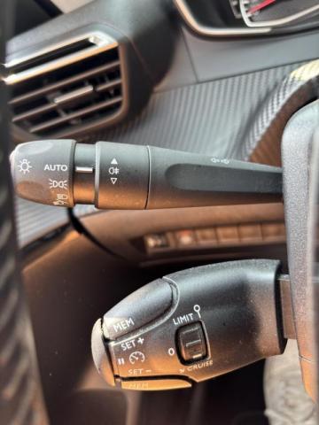 Peugeot 208 image 5