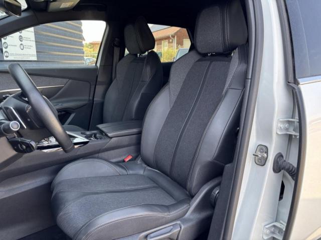 Peugeot 3008 image 5