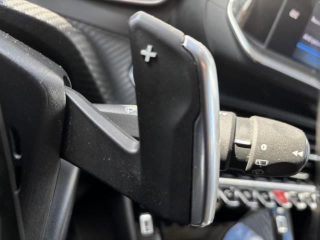 Peugeot 2008 image 9