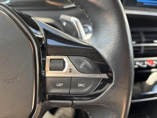 Peugeot 2008 image 8