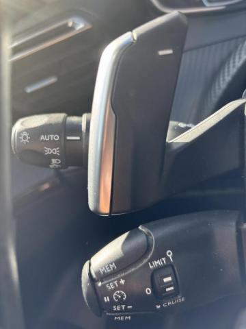 Peugeot 2008 image 4