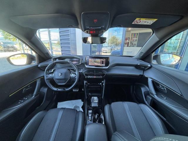 Peugeot 2008 image 1