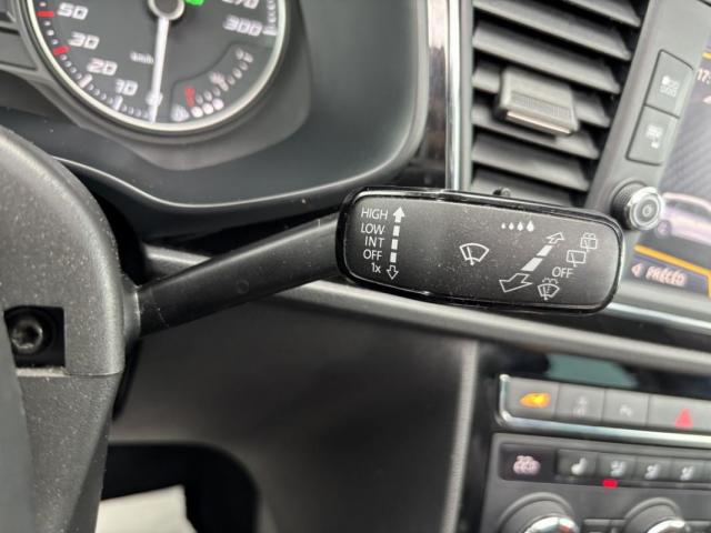 Seat Leon image 1