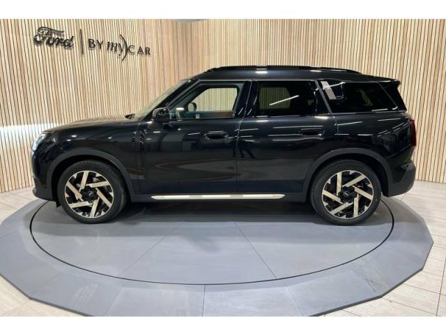 Mini Countryman image 2