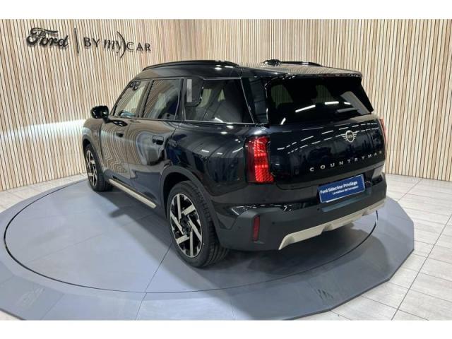 Mini Countryman image 9