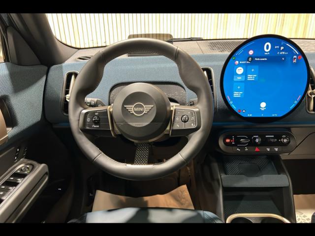 Mini Countryman image 8